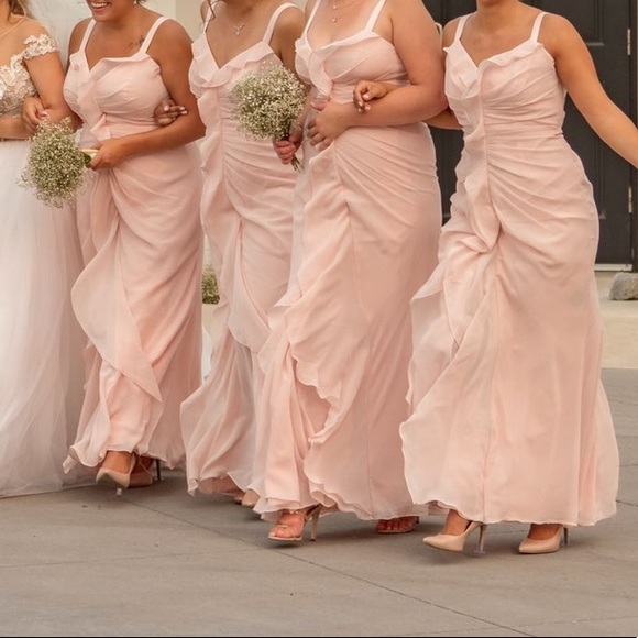 ⭐️Host Pick⭐️Vera Wang Blush Bridesmaids Dress/Prom Dress - Picture 5 of 10